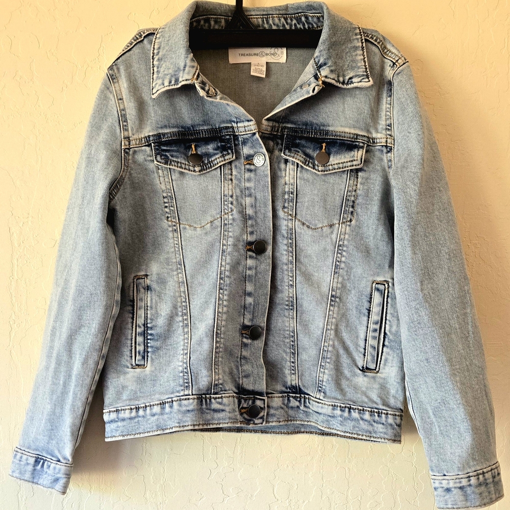 Time and Tru Blue Jean Jacket Vintage Style